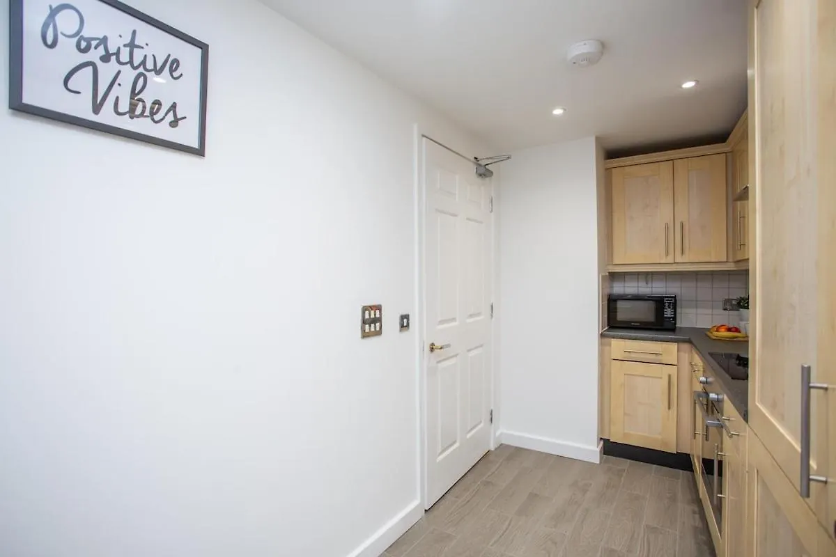 Relaxing 2Br Central Flat Near Train & Fast Wifi! Newcastle-upon-Tyne Lägenhet